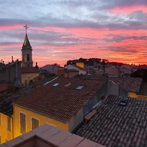 https://stellahome-sur-les-toits.fr-provencehotel.com